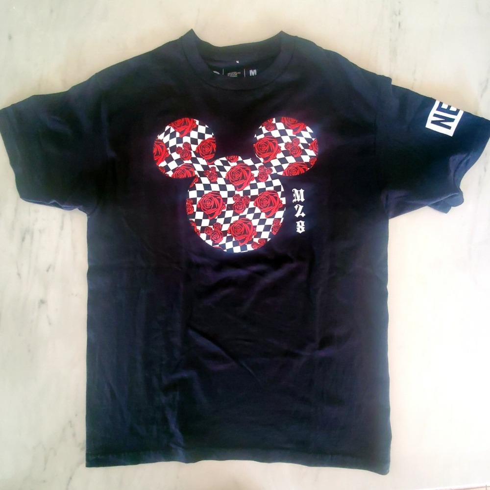 Neff Disney Mickey Mouse Checkerboard Roses Ears Logo Black T-Shirt Size Medium